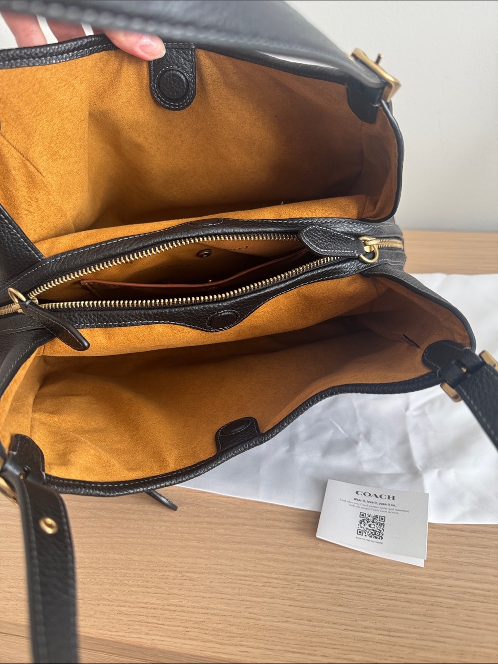 Coach Bella Bag - Picture 5 of 6